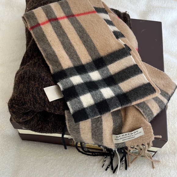 Designer bundle!! - Picture 4 of 16